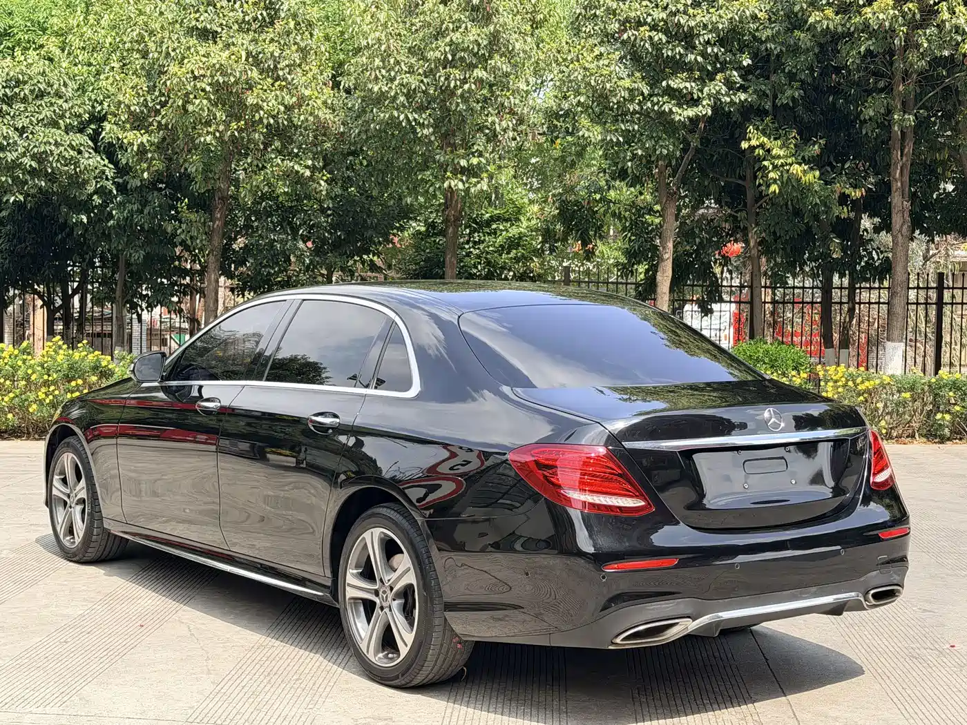 Mercedes-Benz E-Class 2019 E 200 L фото 7