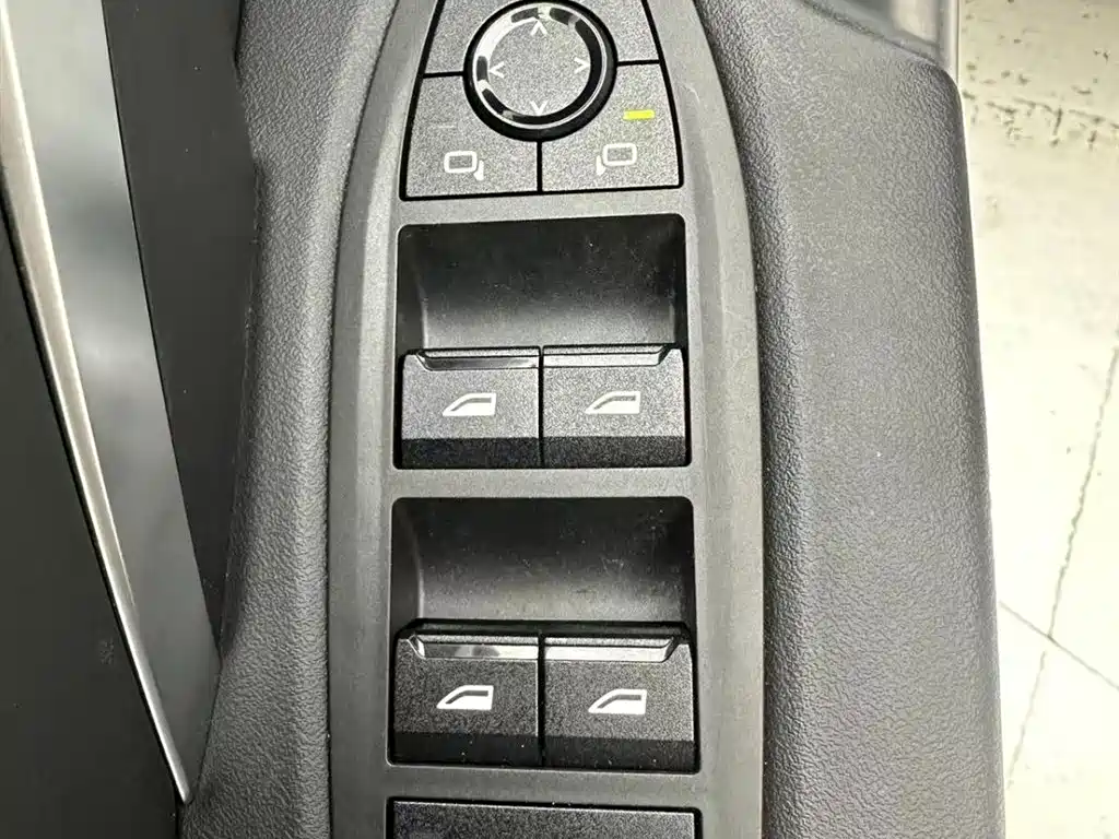 BMW X1 2023 sDrive20Li X Design Package фото 16