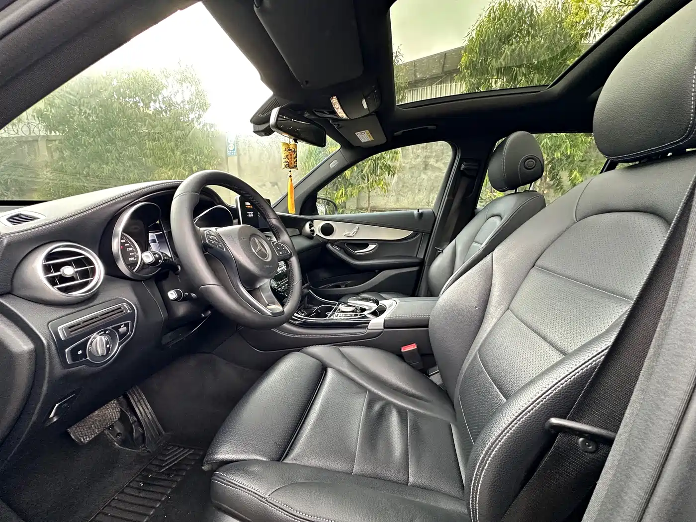 Mercedes-Benz GLC 2018 Facelift GLC 200 4MATIC фото 12
