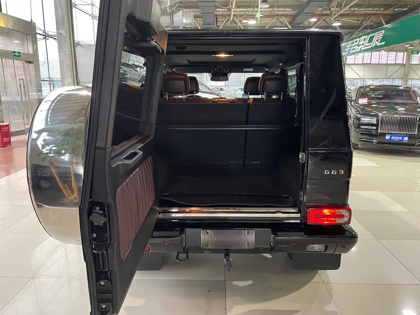 Mercedes-Benz G-Class AMG 2016 AMG G 63 фото 19