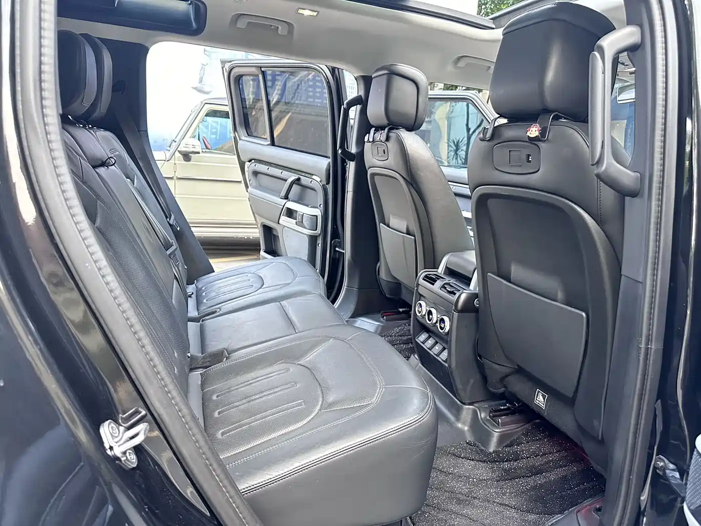 Land Rover Defender 2020 2020 Model 110 P400 HSE