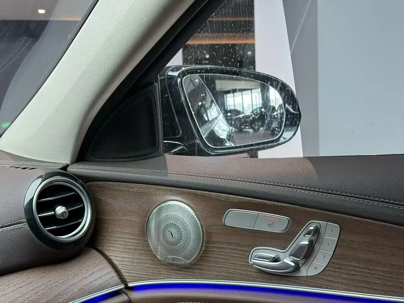 Mercedes-Benz E-Class 2021 E 300 L Luxury фото 9