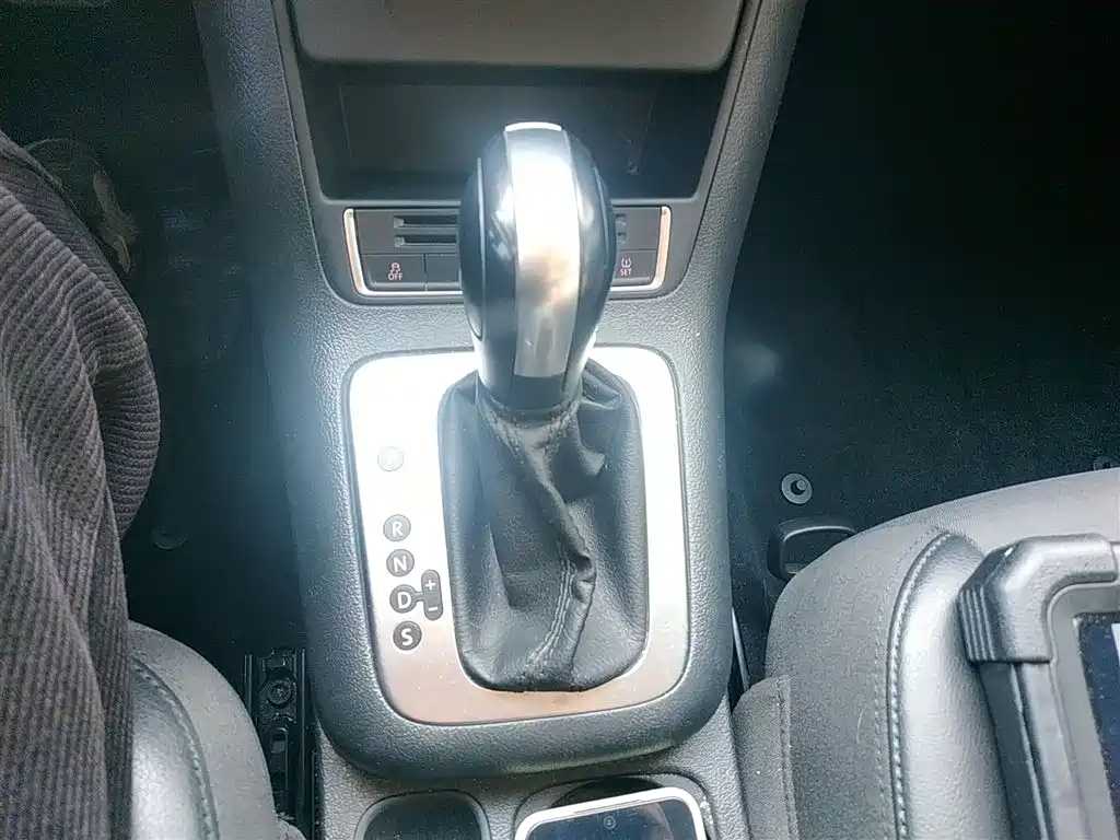 Volkswagen Tiguan 2015 1.8TSI Automatic 2WD Trendline фото 14