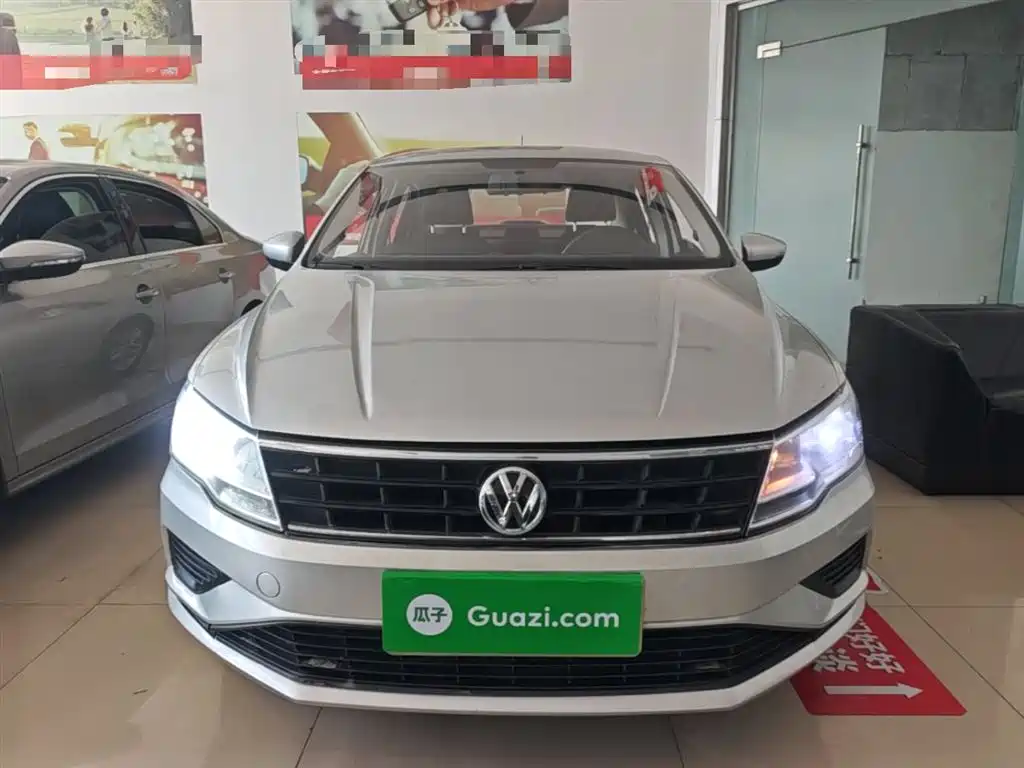Volkswagen Jetta 2019 Dream Edition 1.5L Manual Fashion фото 3