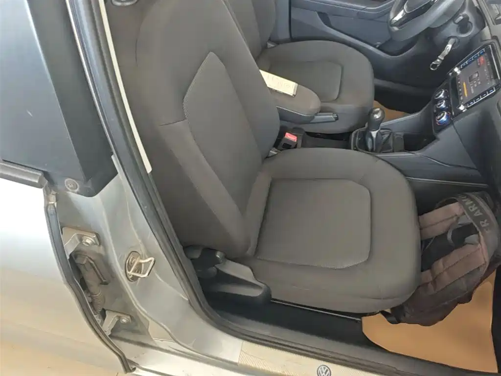 Volkswagen Jetta 2019 Dream Edition 1.5L Manual Fashion фото 25