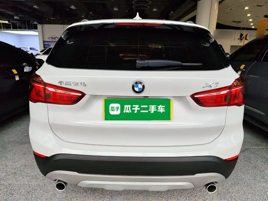 BMW X1 2018 xDrive20Li Premium Model фото 4