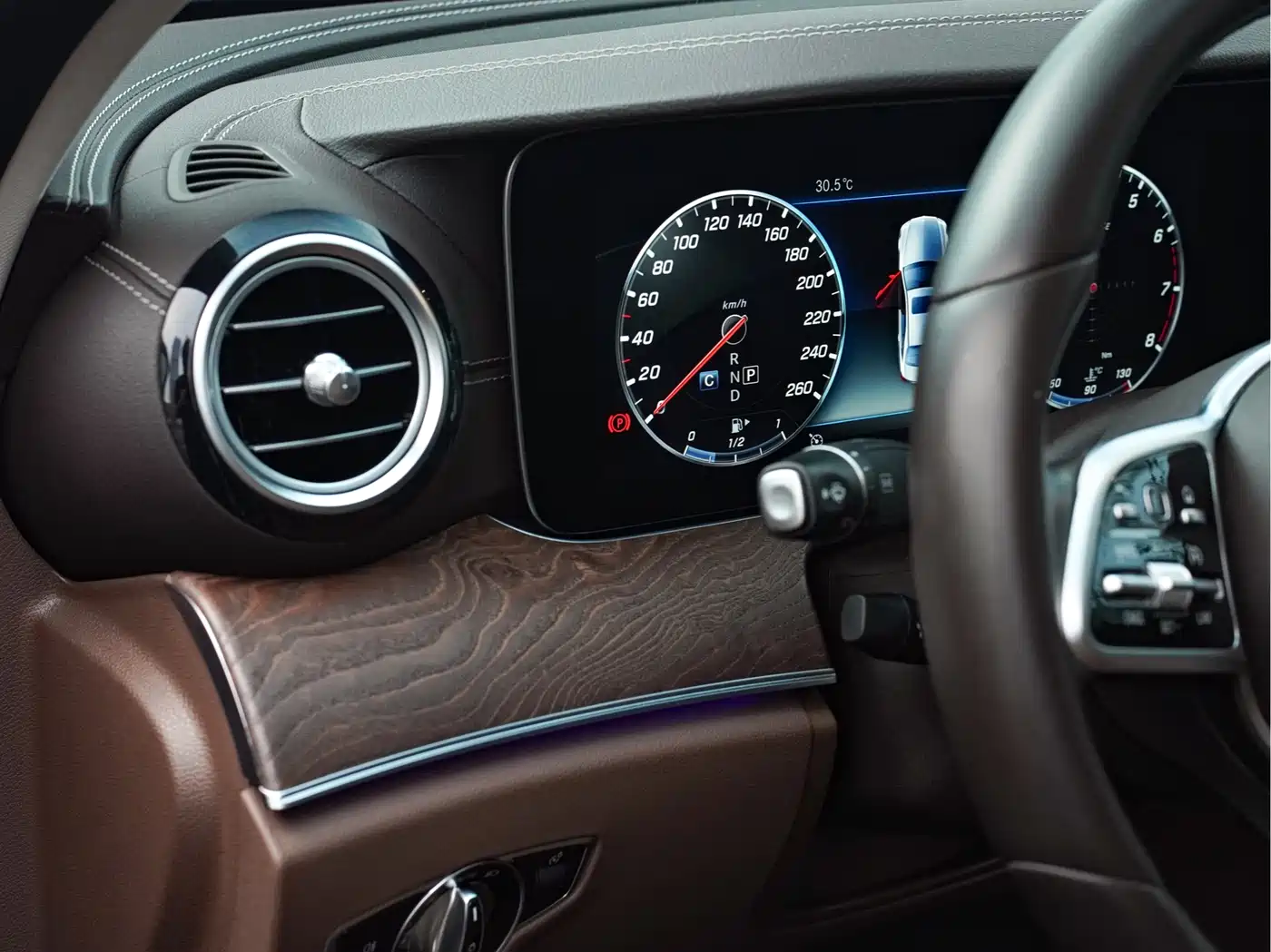 Mercedes-Benz E-Class 2020 Facelift E 300 L Exclusive фото 11