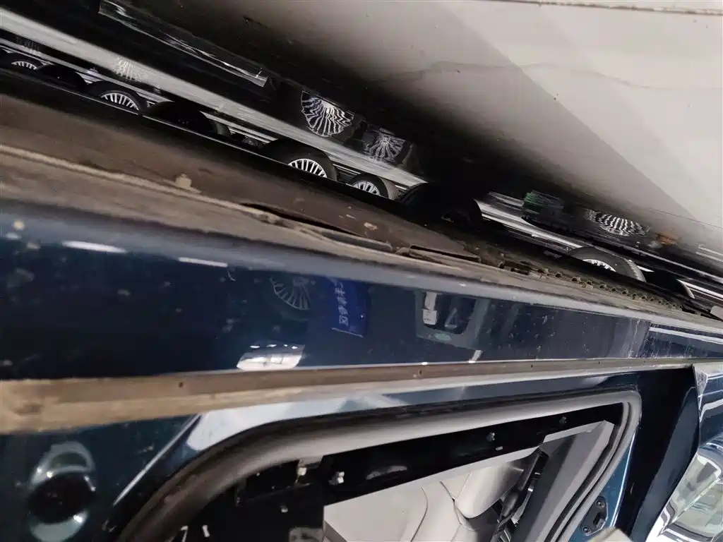 Voyah Auto Voyah Dreamer 2025 PHEV AWD Flagship Kunpeng Edition фото 22