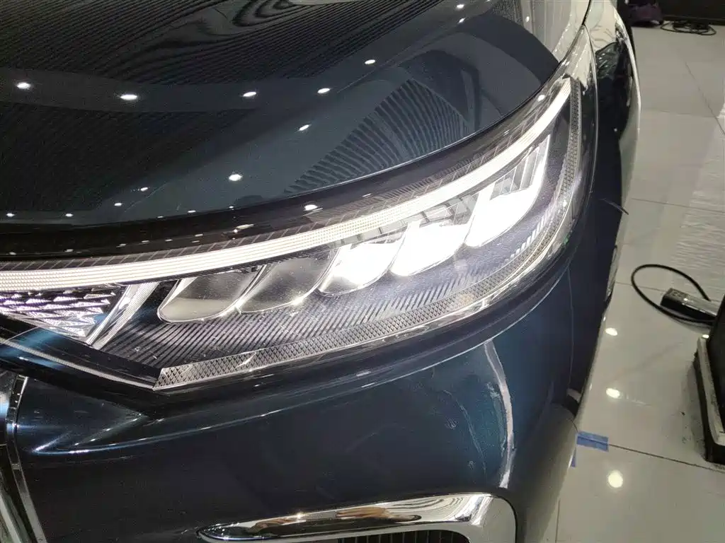 Voyah Auto Voyah Dreamer 2025 PHEV AWD Flagship Kunpeng Edition фото 24