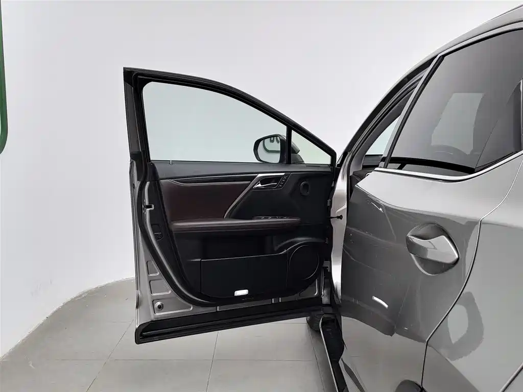 Lexus RX 2020 Facelift 300 AWD Elegance Edition фото 8