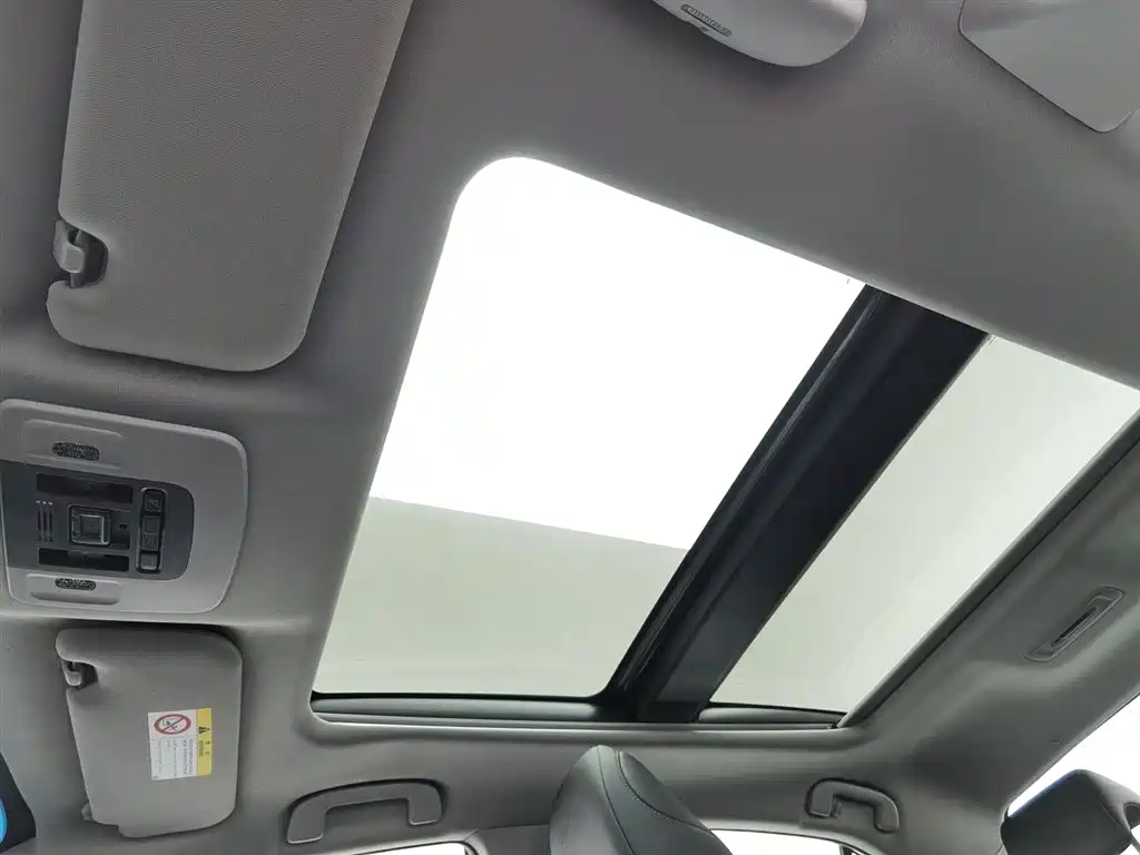 Toyota Camry 2021 2.5G Luxury Edition фото 14