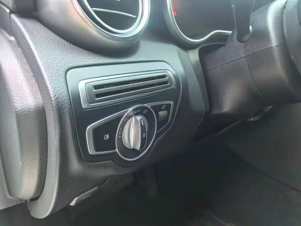 Mercedes-Benz C-Class (Import) 2019 C 260 Estate фото 20