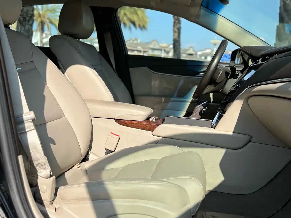 Cadillac XTS 2015 28T Comfort фото 6
