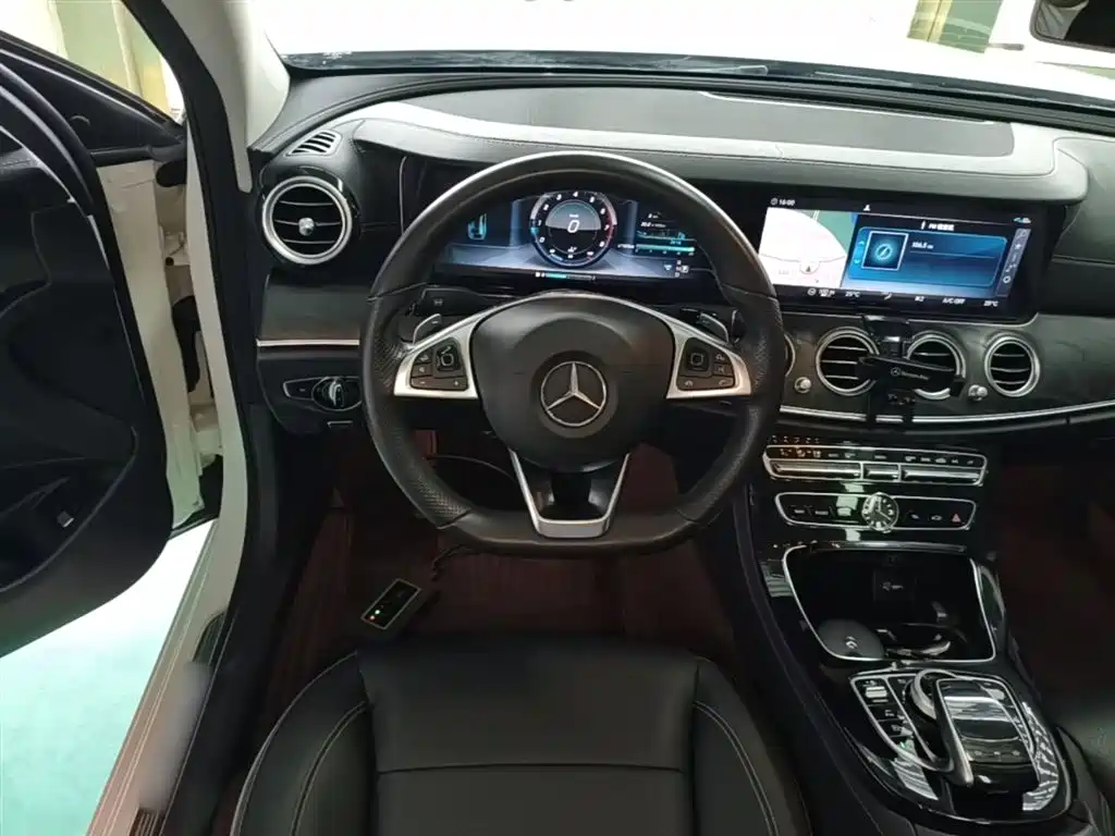 Mercedes-Benz E-Class 2016 E 300 L Sport Fashion Type фото 11