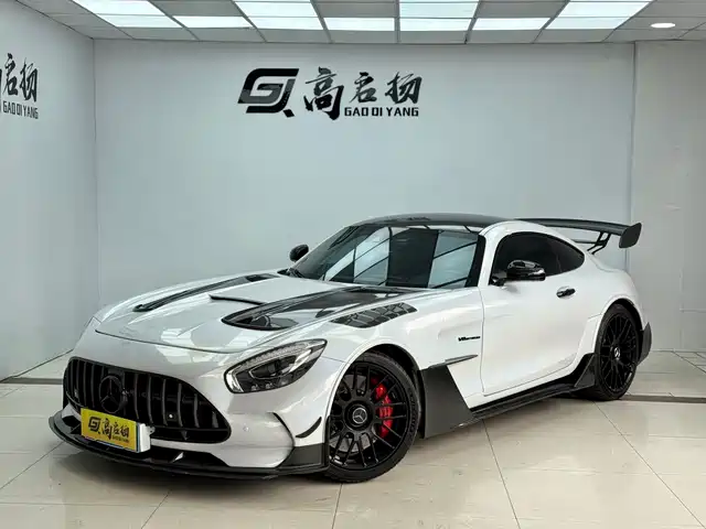 MERCEDES-BENZ AMG GT