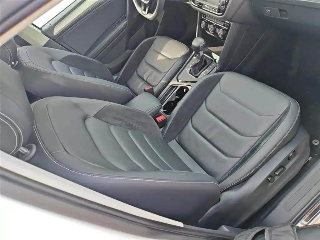 Volkswagen Tiguan L 2017 330TSI Automatic 2WD Luxury Edition фото 25