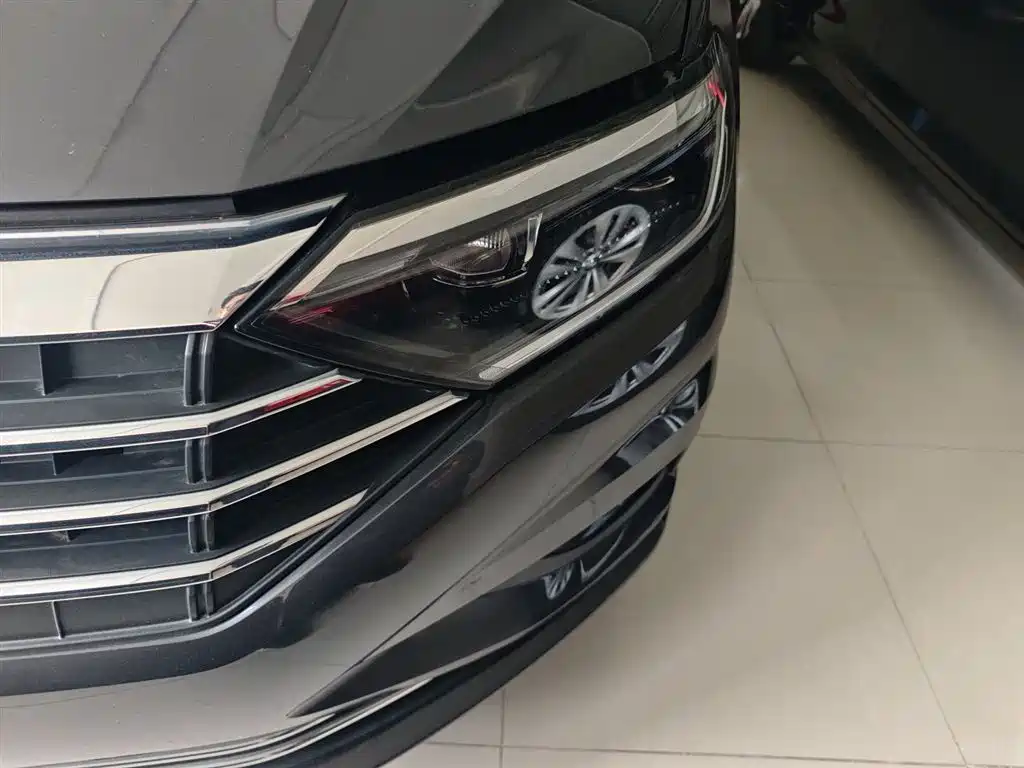 Volkswagen Sagitar 2021 200TSI DSG Surpassing Edition фото 24
