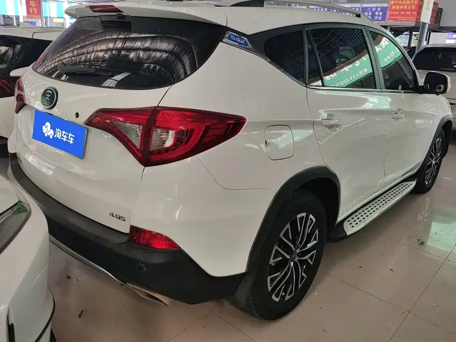 BYD Song New Energy 2017 Song DM 1.5TID Full-time 4WD Luxury фото 3