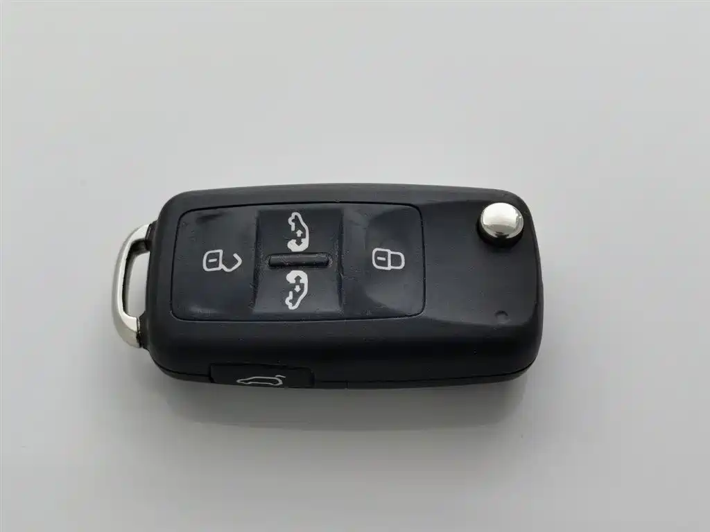 Volkswagen Sharan 2013 1.8TSI Comfort фото 19