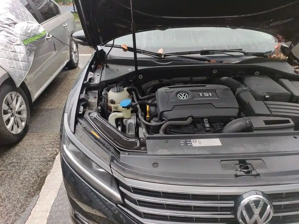 Volkswagen Passat 2017 330TSI DSG Prestige фото 20
