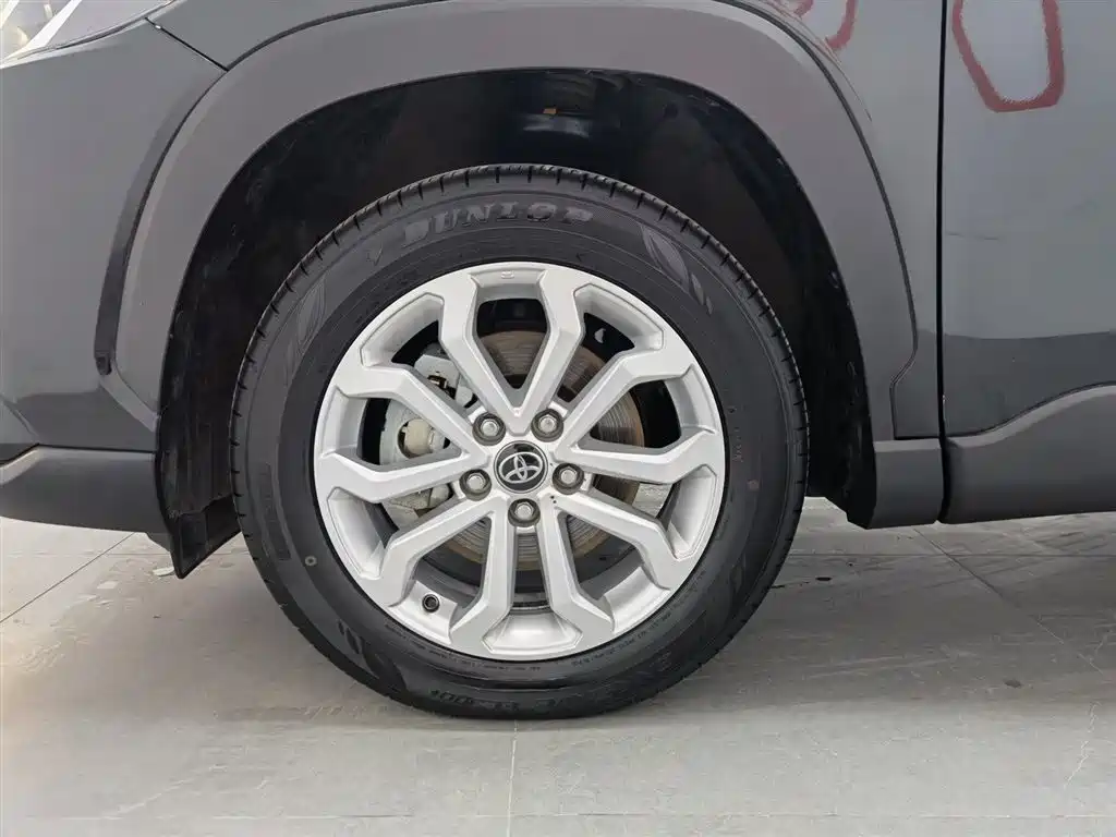 Toyota Frontlander 2024 2.0L CVT Elite Edition фото 17