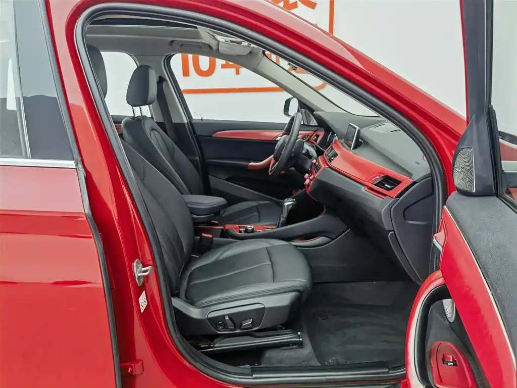 BMW X1 2019 sDrive20Li Leading Model фото 23