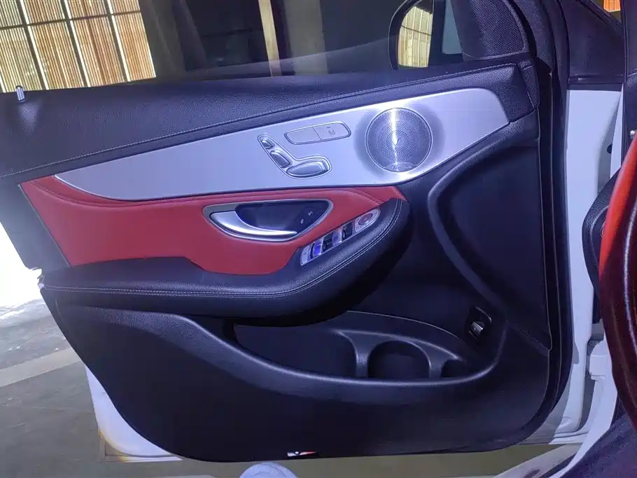 Mercedes-Benz GLC 2020 Facelift GLC 260 L 4MATIC Dynamic фото 7