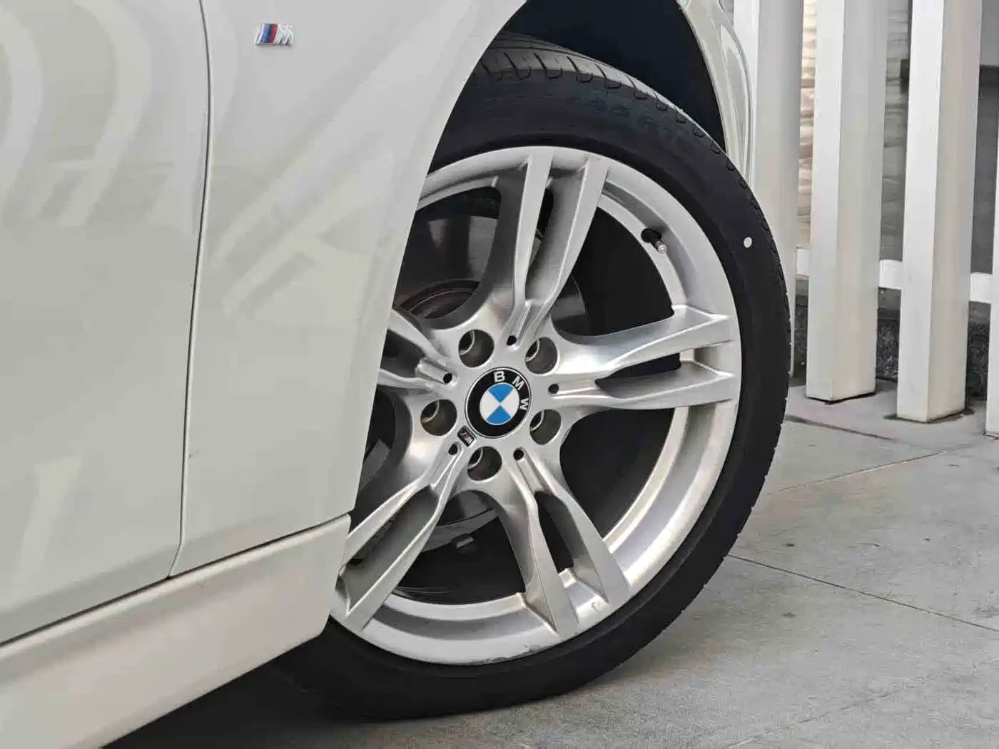 BMW 3 Series 2019 320i M Sport Package фото 4