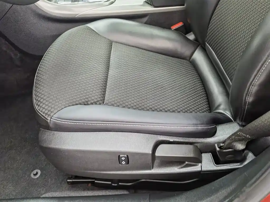 Chevrolet Malibu 2013 1.6T Automatic Comfort фото 20