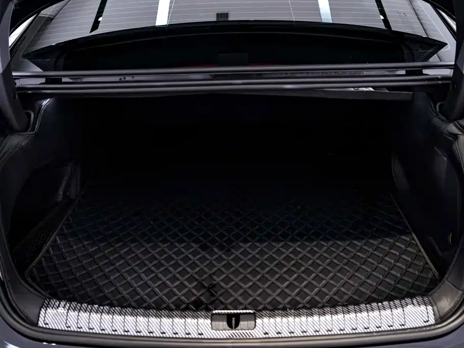 Audi A7L 2025 2024 45 TFSI quattro Black Warrior Edition