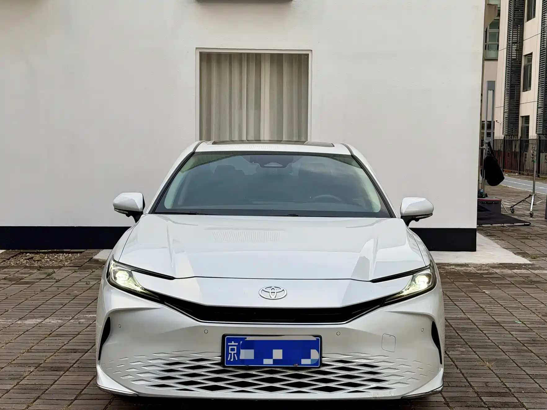 Photo 3 - Toyota Camry