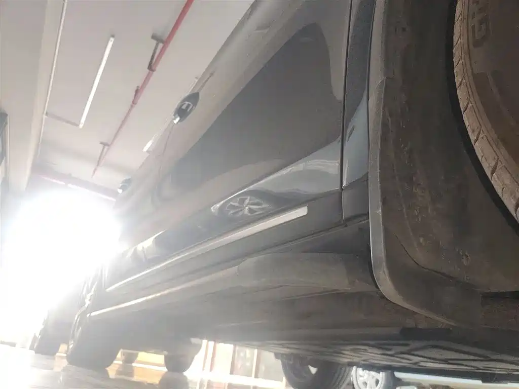 BYD Tang New Energy 2021 DM-i 112KM Premium фото 21