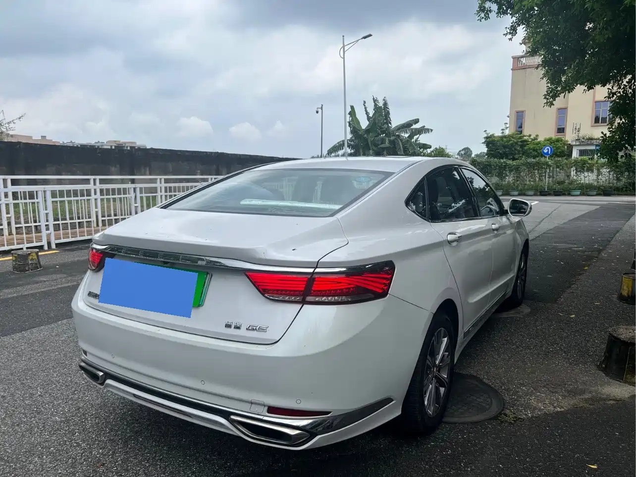 Geely Borui 2019 2018 1.5T MHEV Premium Edition