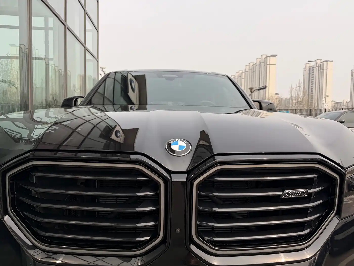 BMW XM 2023 50e фото 39