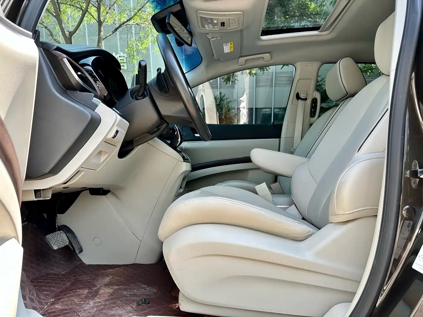 Buick GL8 2021 Land Business Class 652T Luxury фото 11