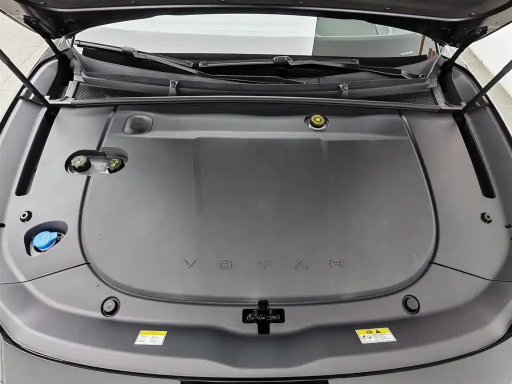 Voyah Auto VOYAH Zhuiguang L 2025 Mid-configuration Model фото 6