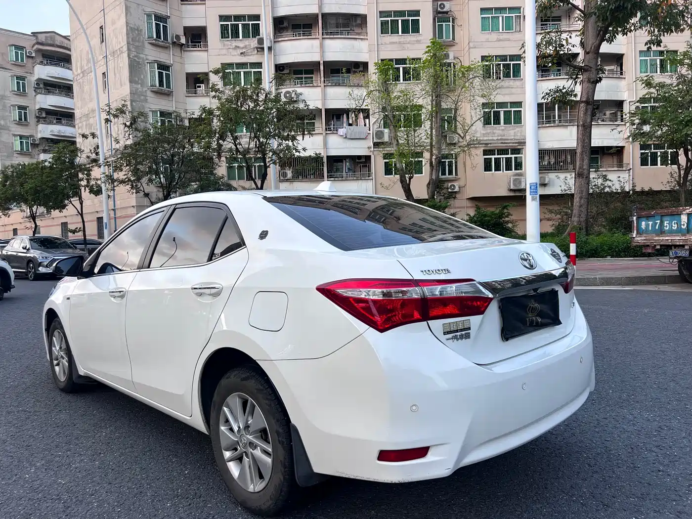 Toyota Corolla 2014 1.6L CVT GL фото 7