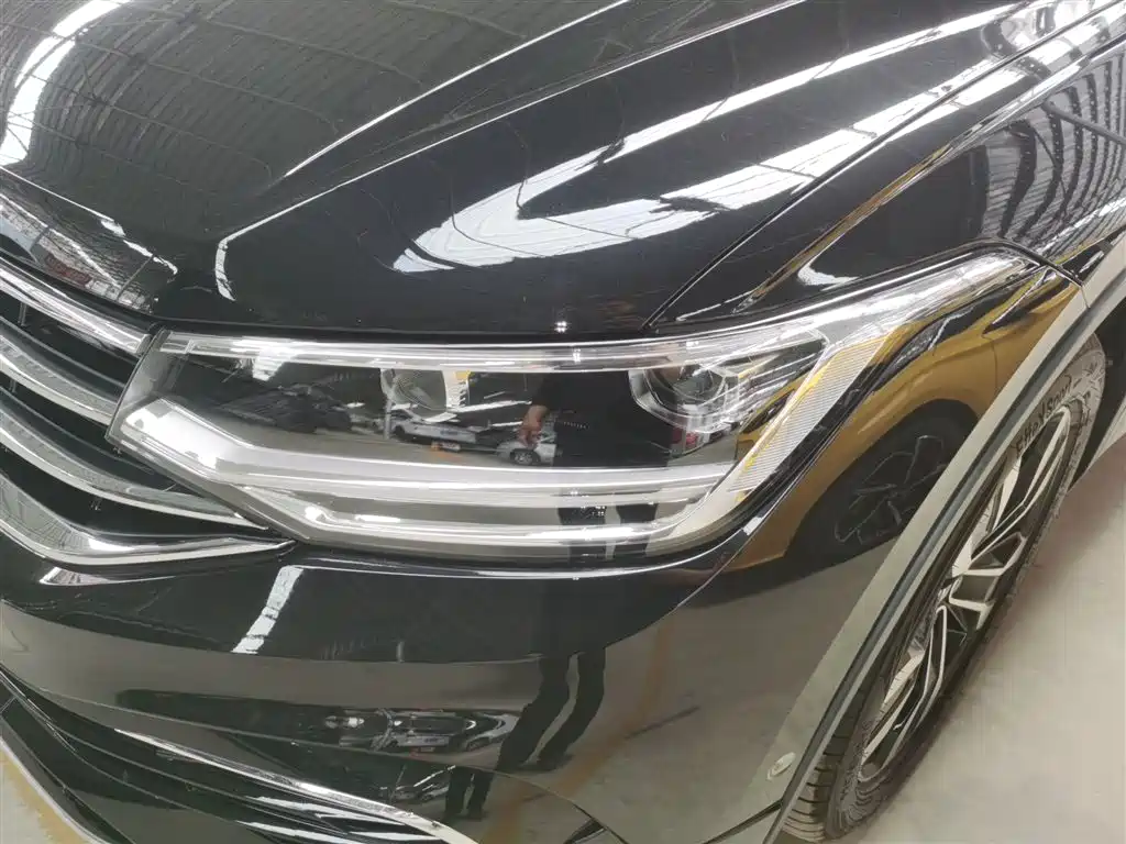 Volkswagen Tiguan L 2022 330TSI Auto 2WD R-Line Premium Edition фото 24