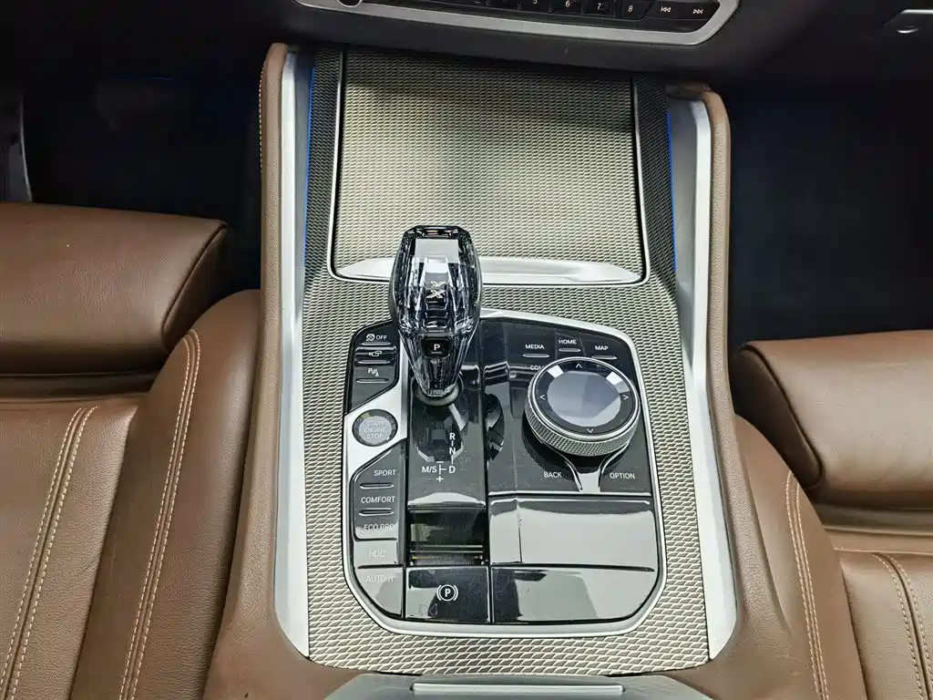 BMW X6 2022 Facelift xDrive40i M Sport Package фото 13
