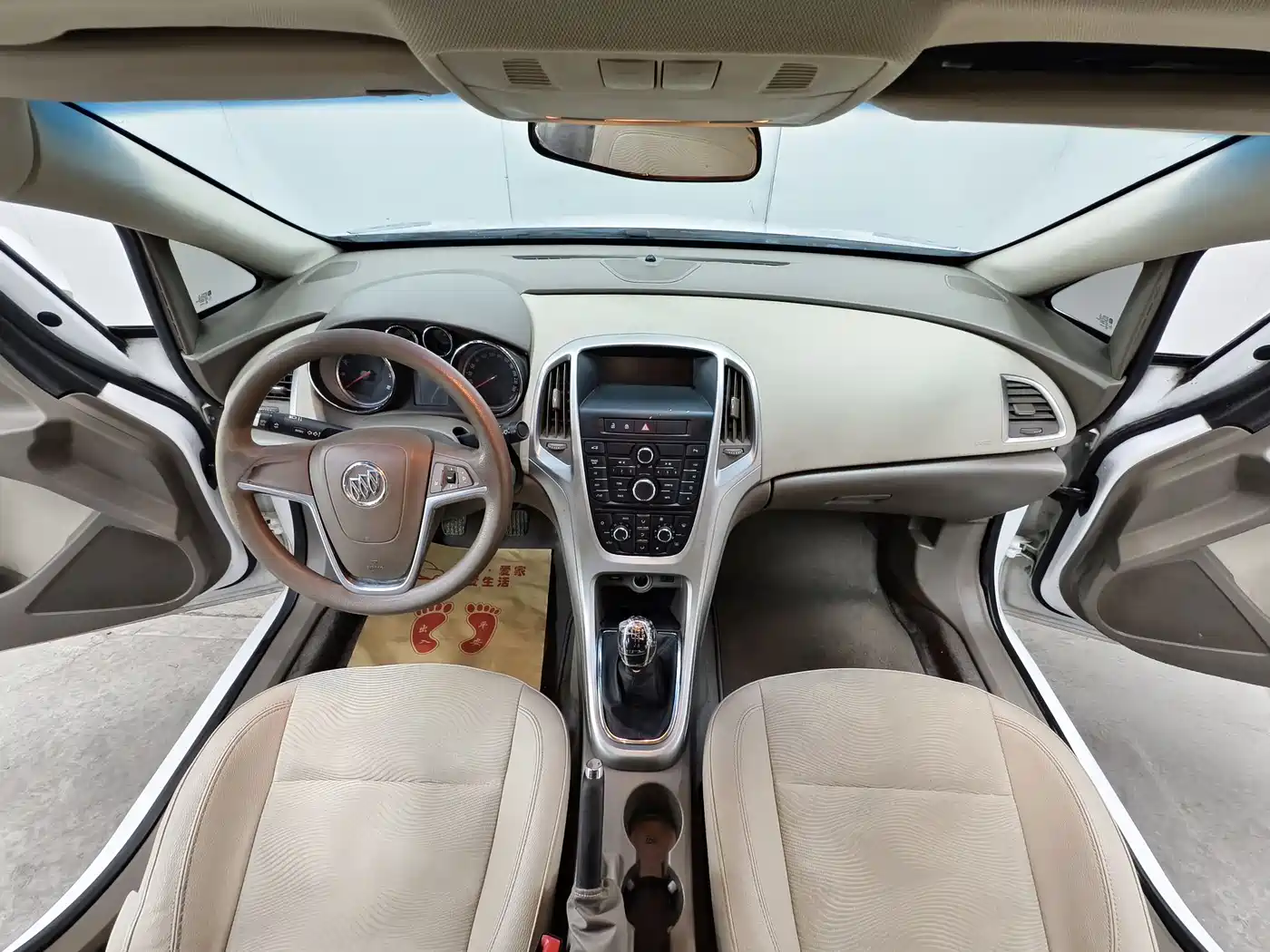 Buick Excelle 2013 Model GT 1.6L Manual Progressive фото 9