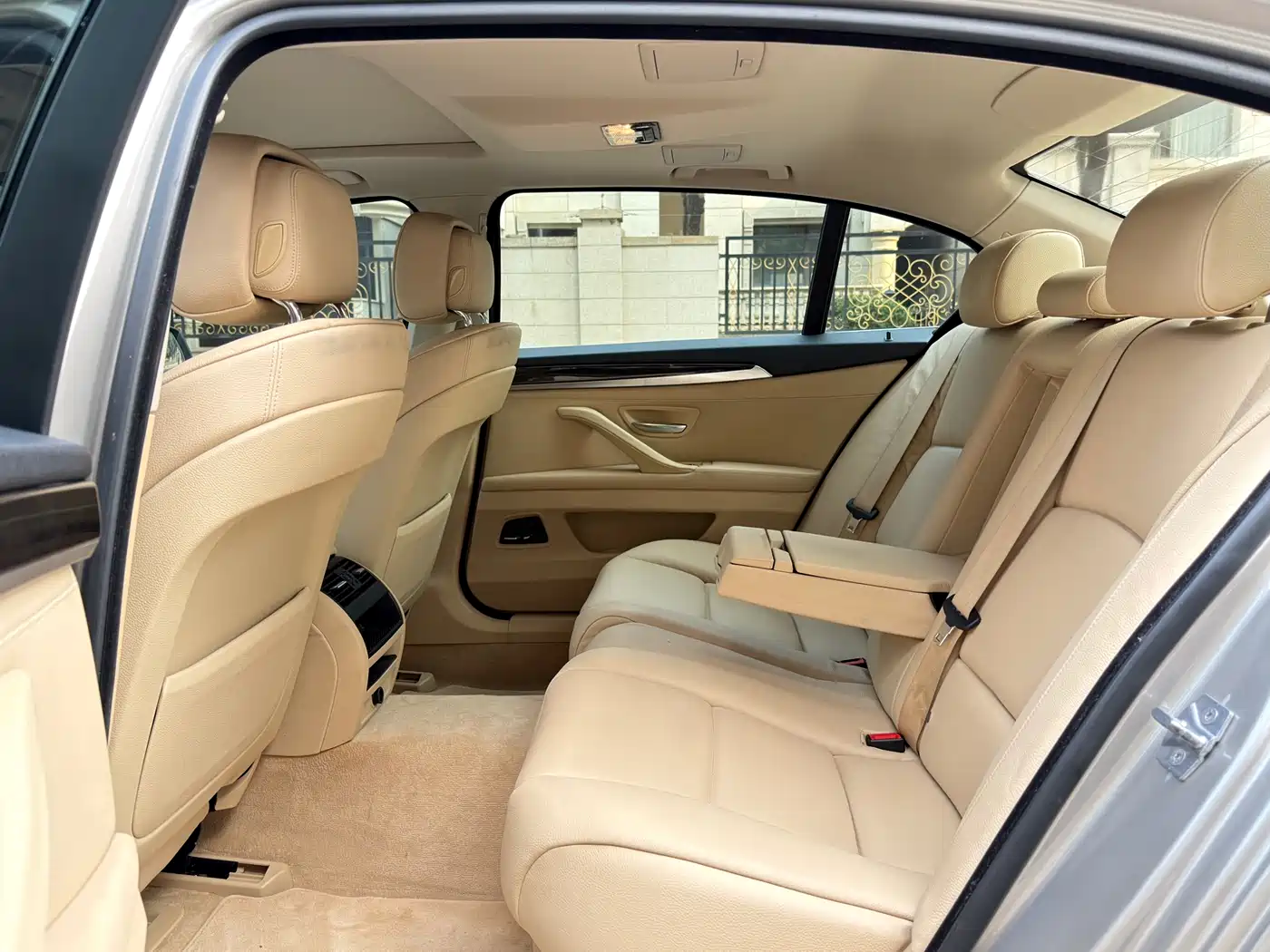 BMW 5 Series 2013 525Li Leadership фото 7