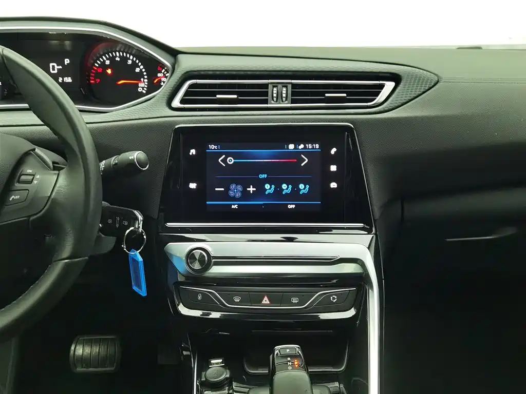 Peugeot 308 2019 230THP Automatic Luxury Edition China VI фото 12