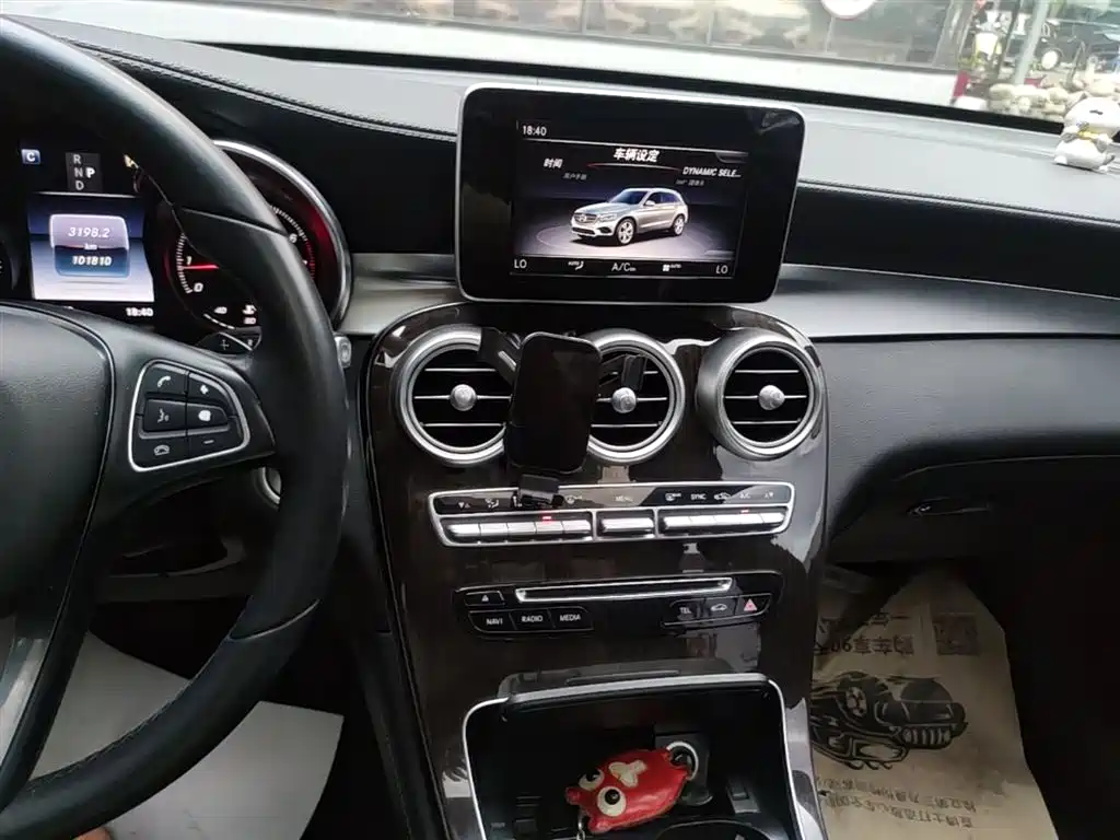 Mercedes-Benz GLC 2018 GLC 260 4MATIC Luxury фото 13