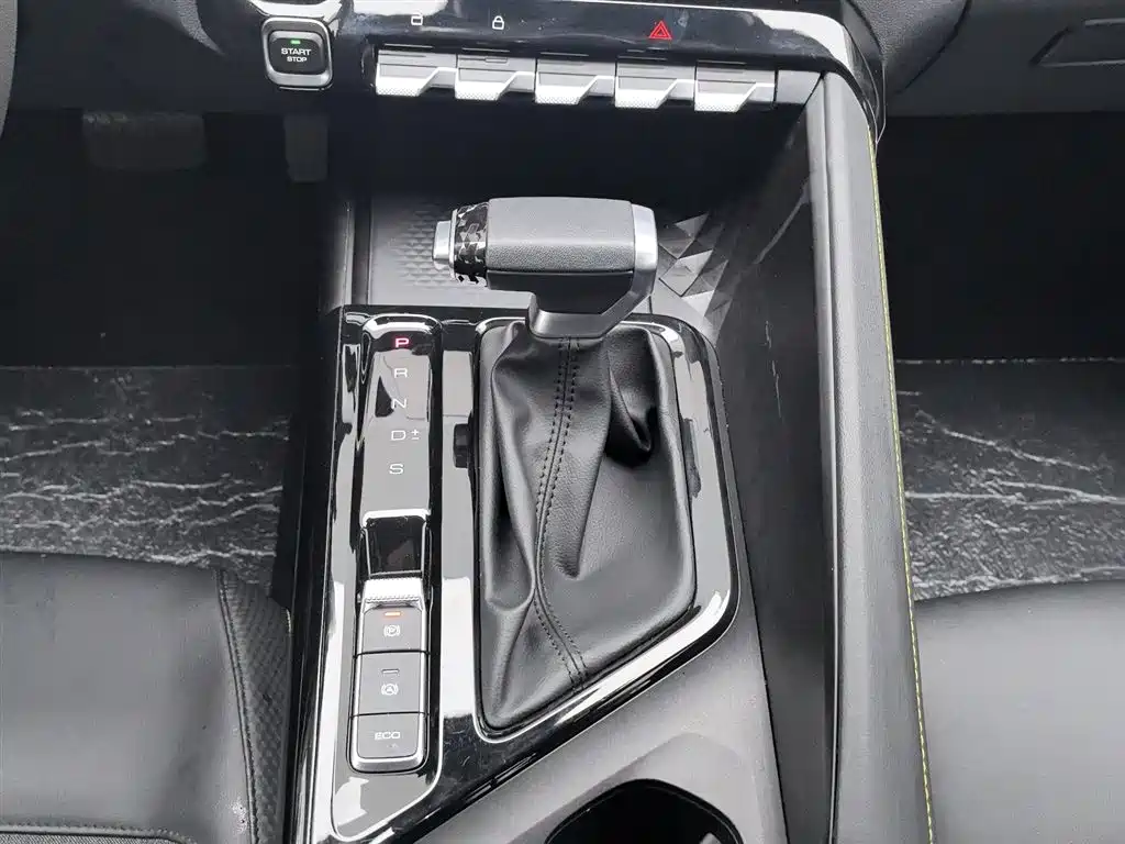 Baojun Valli 2021 1.5T Yili Ranch CVT Luxury фото 13