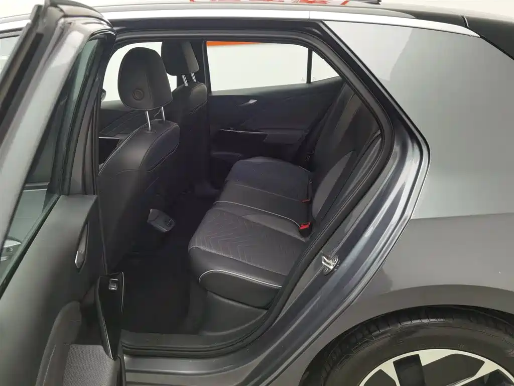 Volkswagen ID.3 2024 Outstanding Edition фото 15