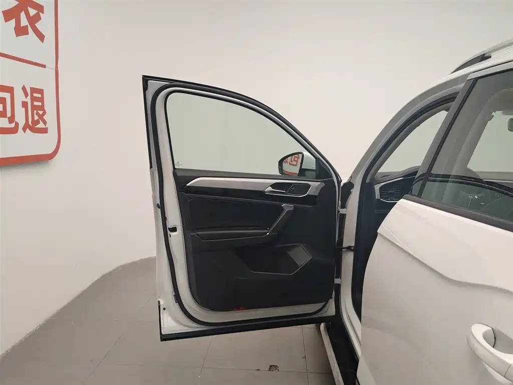 Volkswagen Tayron 2019 330TSI 2WD Luxury China VI фото 8