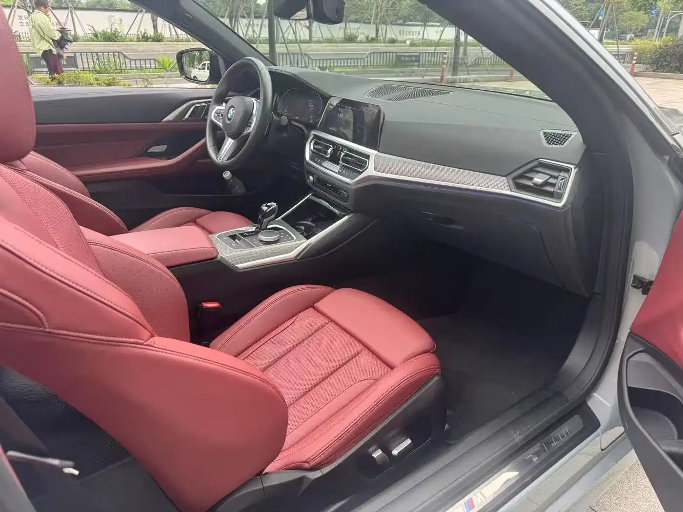 BMW 4 Series 2022 425i Convertible M Sport Shadow Night Package фото 5