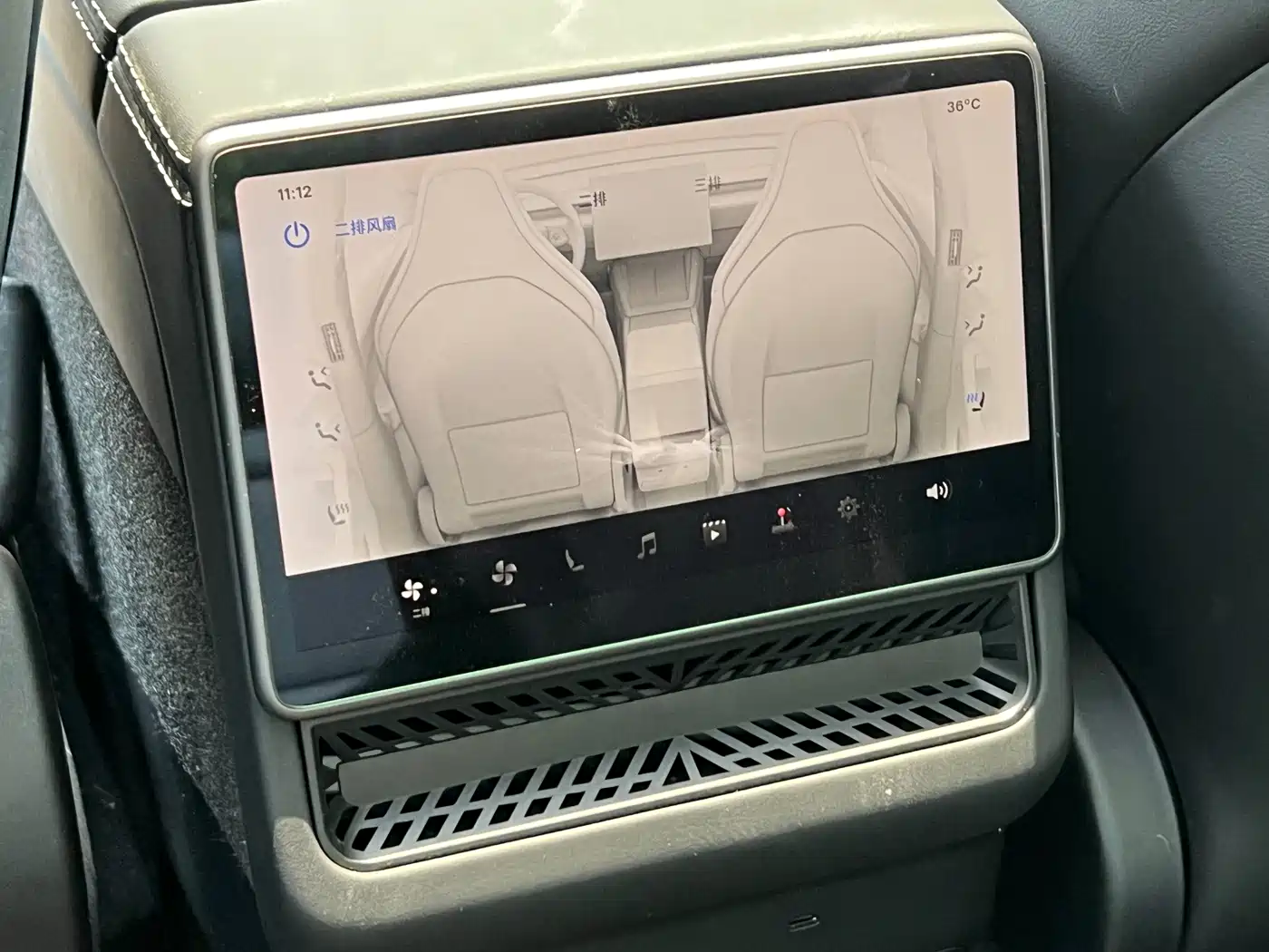 Tesla Model Y L 2025 2025 Facelift Long Range AWD