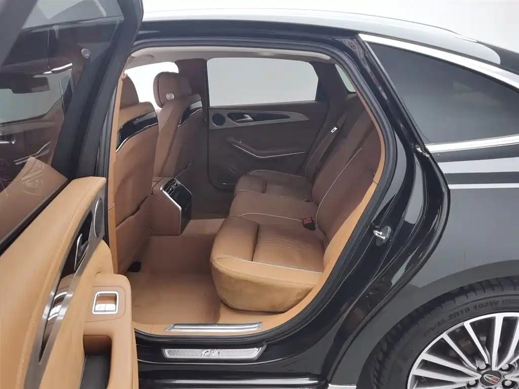 Hongqi H9 2020 2.0T Smart Connection Qi Chang Edition фото 15