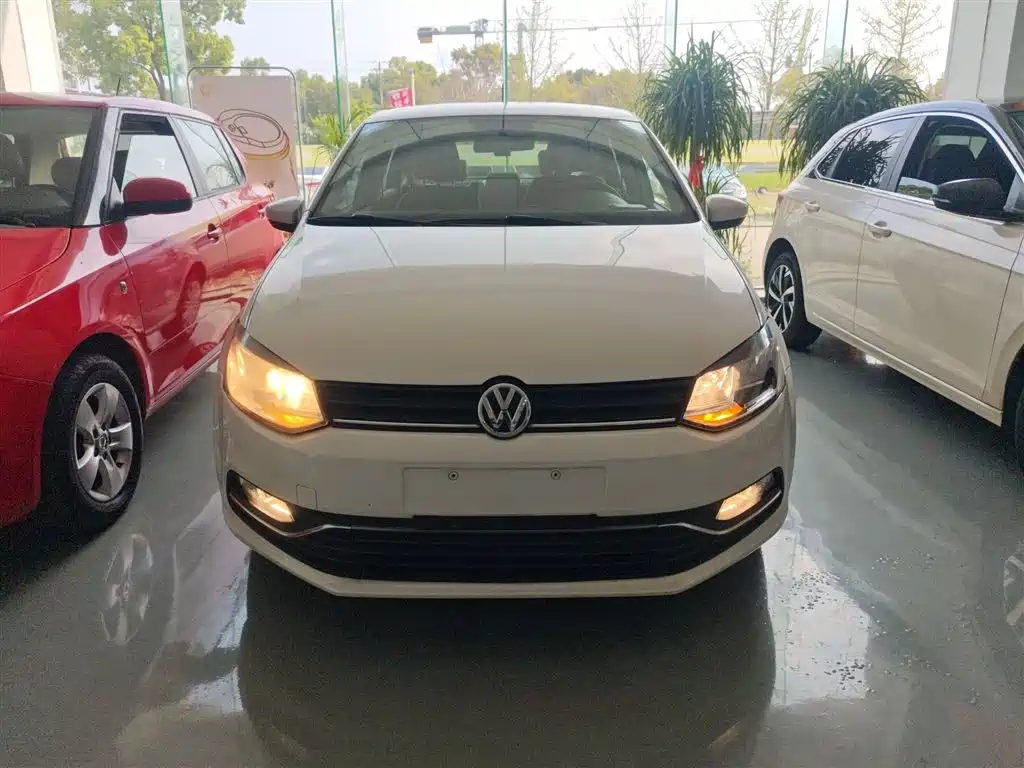 Volkswagen Polo 2018 1.5L Auto Comfort фото 3